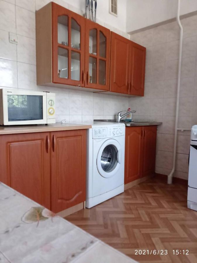 X.Ata 3 Apartman Almati Kültér fotó